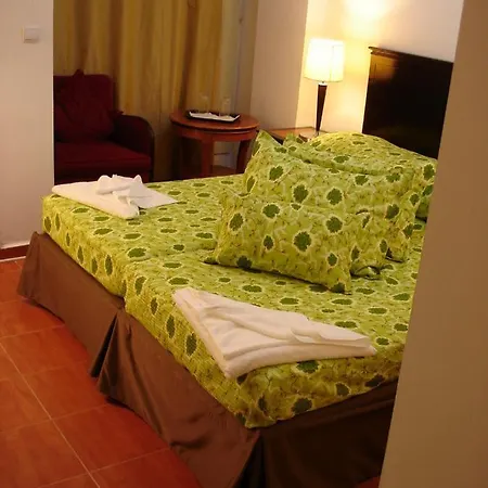 Mar Bella 3*